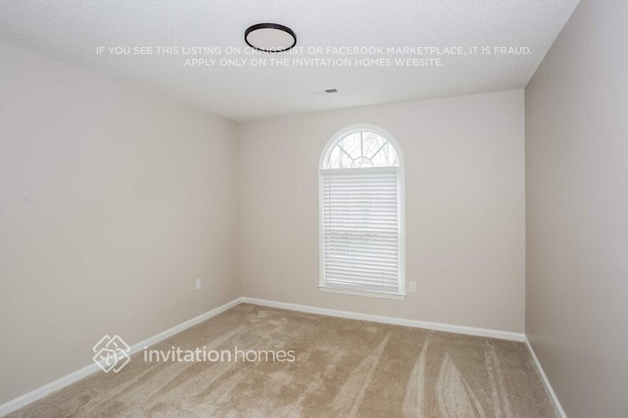 Building Photo - 15708 Berryfield St