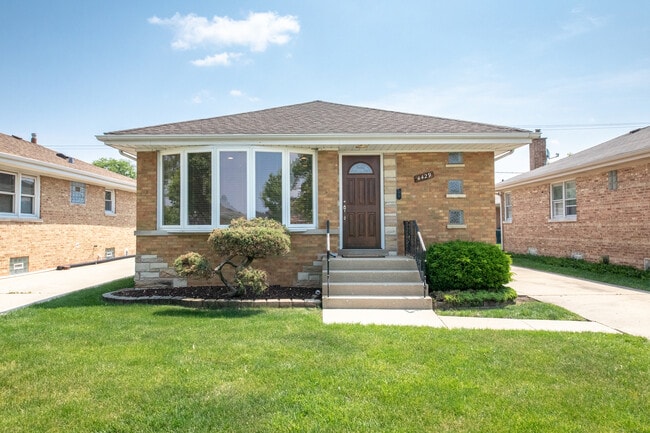 Primary Photo - 4429 Opal Ave