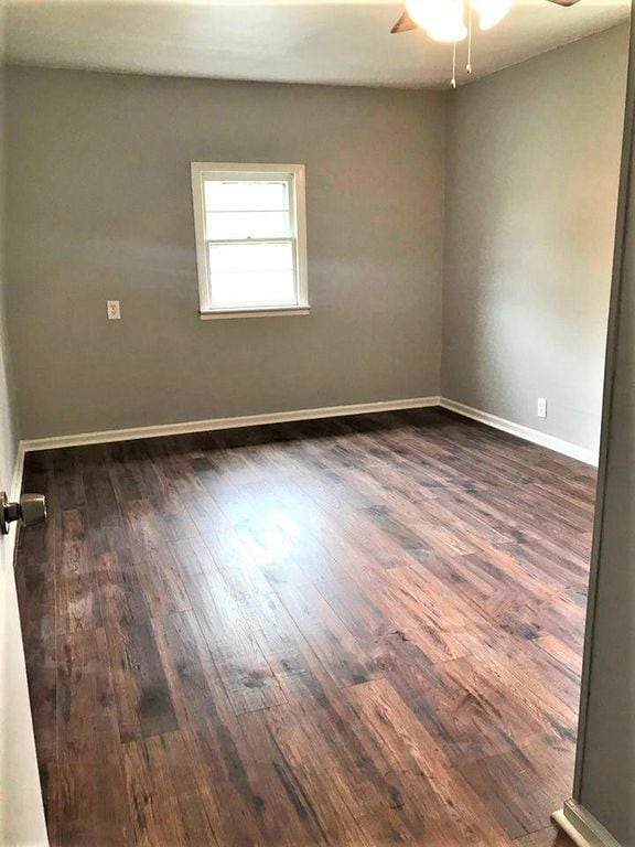 Building Photo - 310 College Park Dr