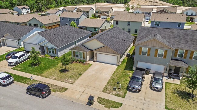 Building Photo - 111 Bering Dr