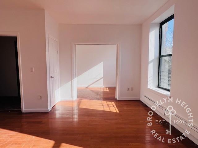 Building Photo - 3 bedroom in BROOKLYN NY 11221