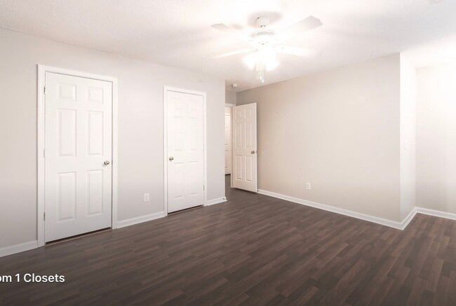 Building Photo - 3 Bedroom 2.5 Bath Crestview Townhome!