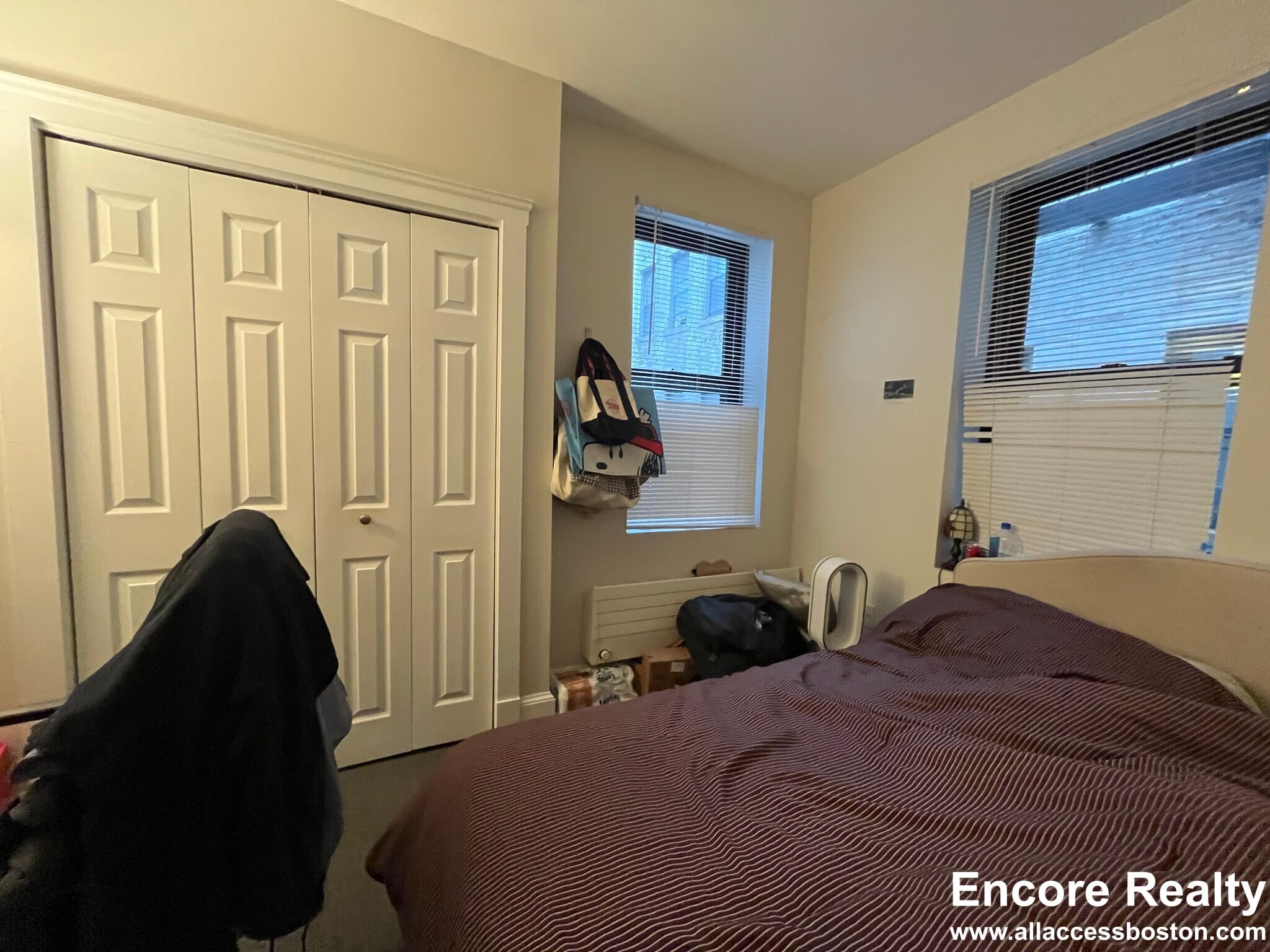 Building Photo - 16 Aberdeen St