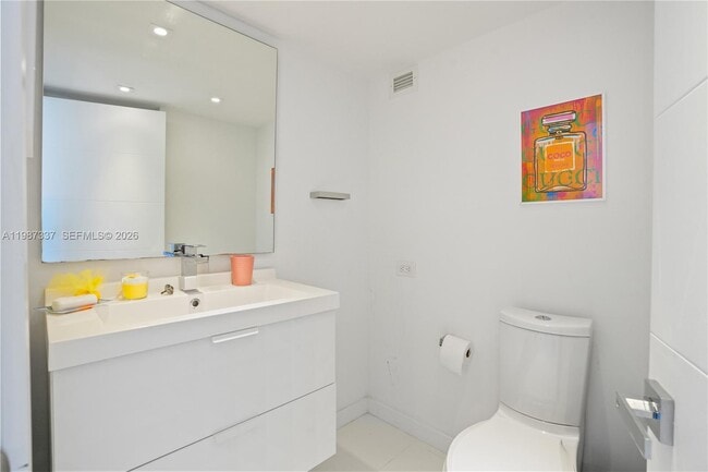 Building Photo - 6770 Indian Creek Dr