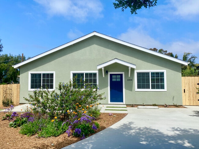 Building Photo - 1304 Basswood Ave