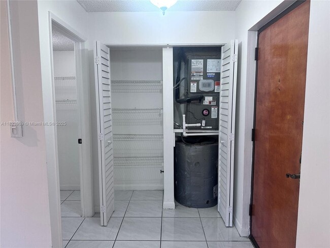 Building Photo - 8810 SW 123rd Ct