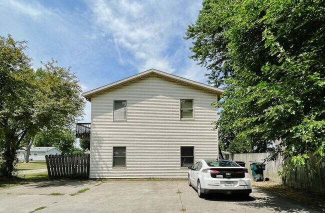 Building Photo - Middletown Park neighborhood