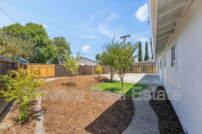 Building Photo - 7608 Canterbury Ln