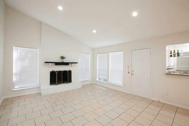 Building Photo - 12501 Hornbeam Dr