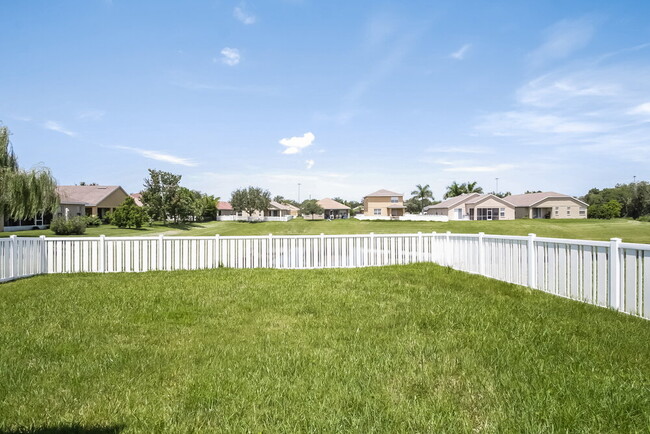 Building Photo - 7215 51st Terrace E