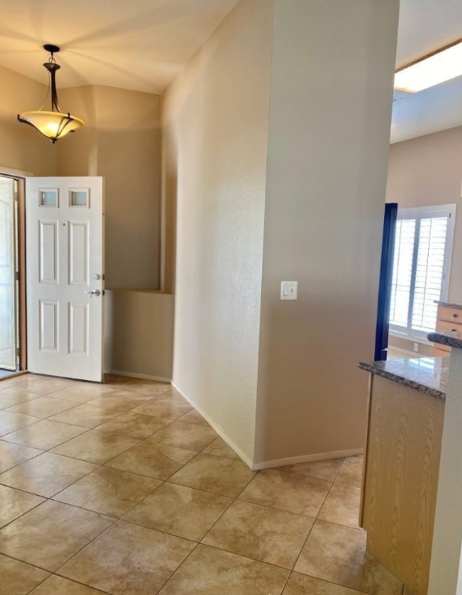 Building Photo - 5441 Cove Point Dr