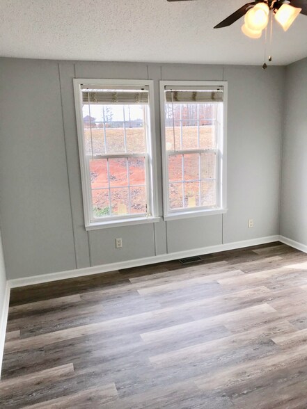 Building Photo - 2368 Beth Haven Church Rd