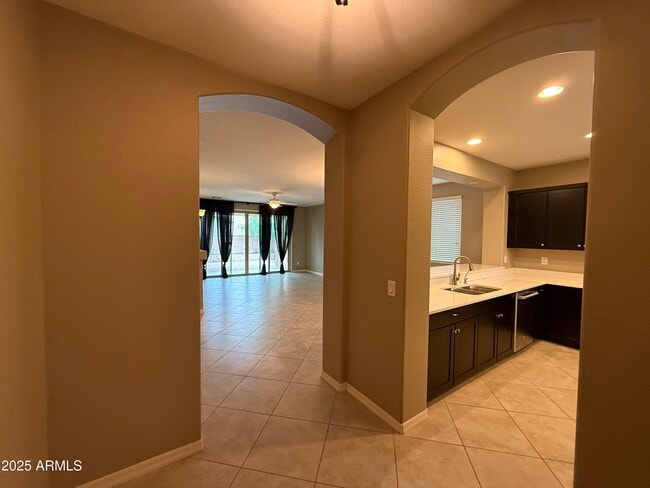 Building Photo - 276 E Coconino Dr