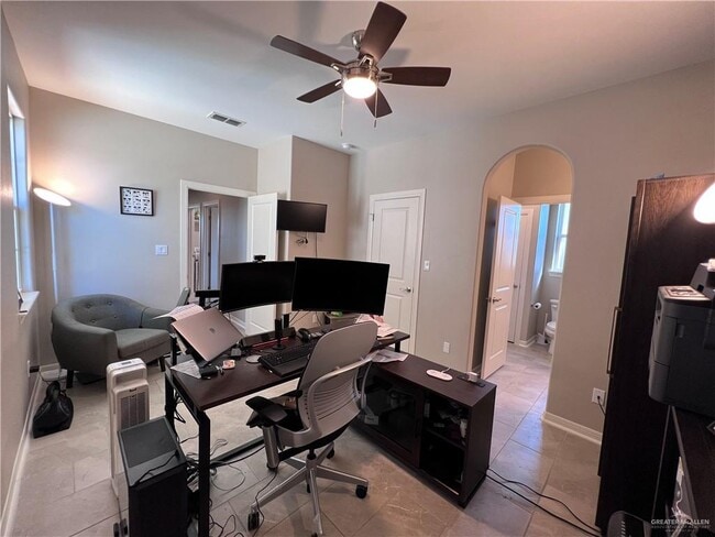 Building Photo - 40 Ensenada Ave