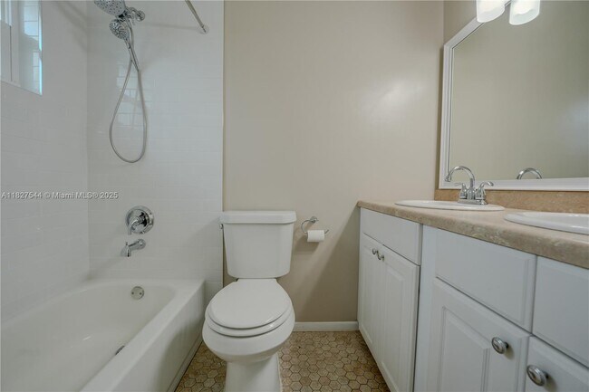 Building Photo - 2403 SW 58th Manor