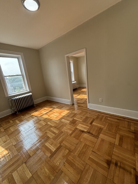 196 Roseville Ave 39 - 205 Roseville Ave