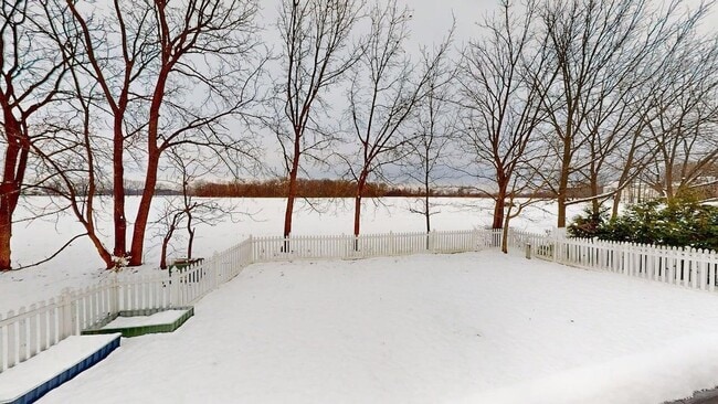 Building Photo - 5876 Myrick Rd