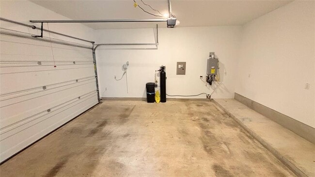 Building Photo - 625 Pecan Bottom Trail