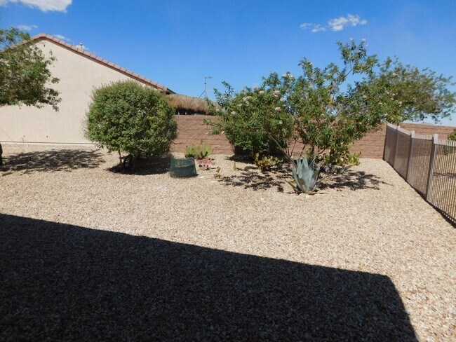 Building Photo - GORGEOUS HOME IN SUN CITY ALIANTE*AGE RESTRICTED COMMUNITY*3 LARGE BEDROOMS*OPEN FLOORPLAN*