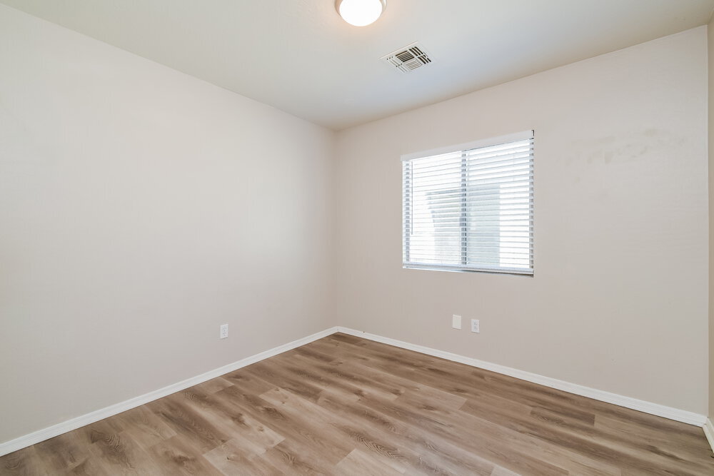Building Photo - 39173 Kelly Cir
