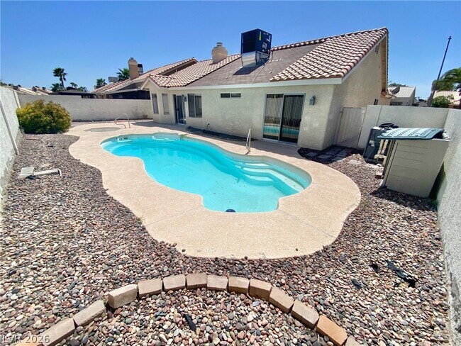 Building Photo - 4678 Carefree Dr