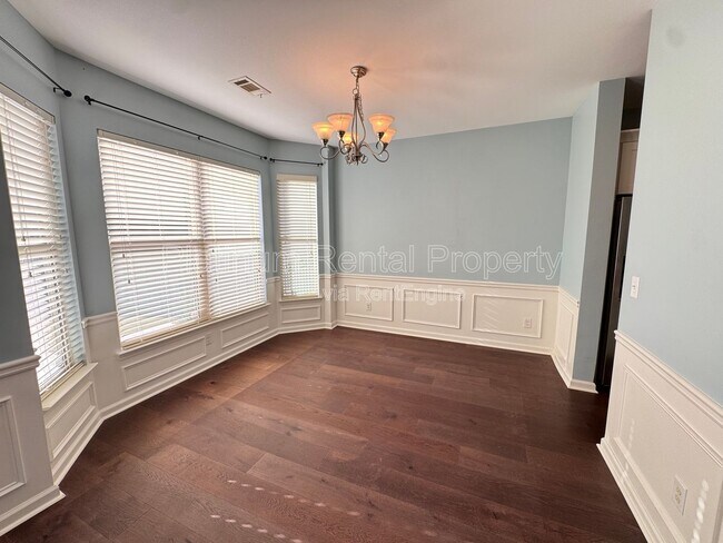 Building Photo - 211 Creek Side Pass