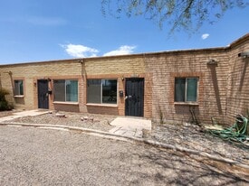 Building Photo - 2741 N Treat Ave