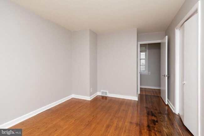 Building Photo - 612 Shoemaker Ave