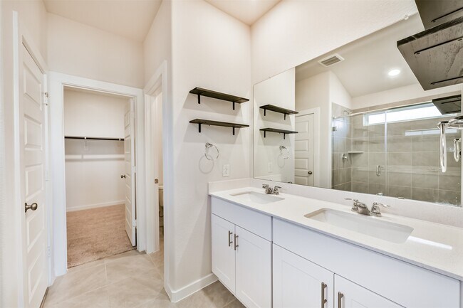 Building Photo - 10406 Hermann Trace