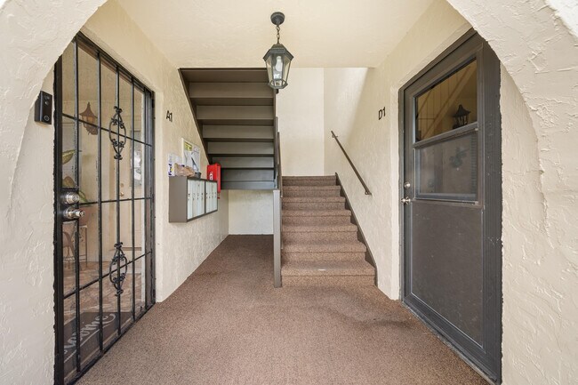 Building Photo - 112 Lake Pine Cir