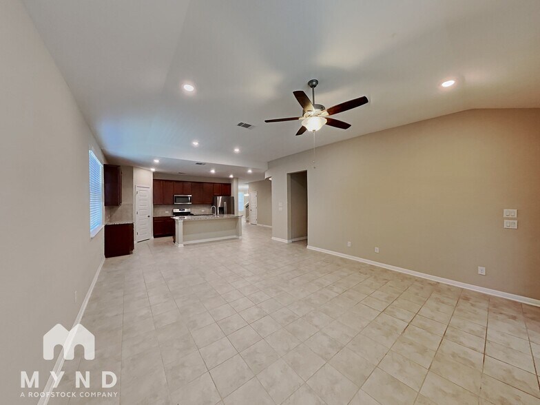Building Photo - 2431 Carino Meadow