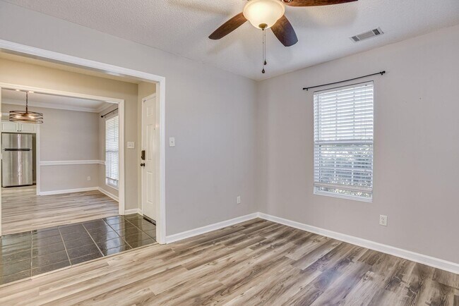 Building Photo - 4318 Sanderling Dr