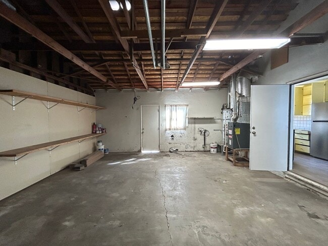 Building Photo - 508 El Vista Ave