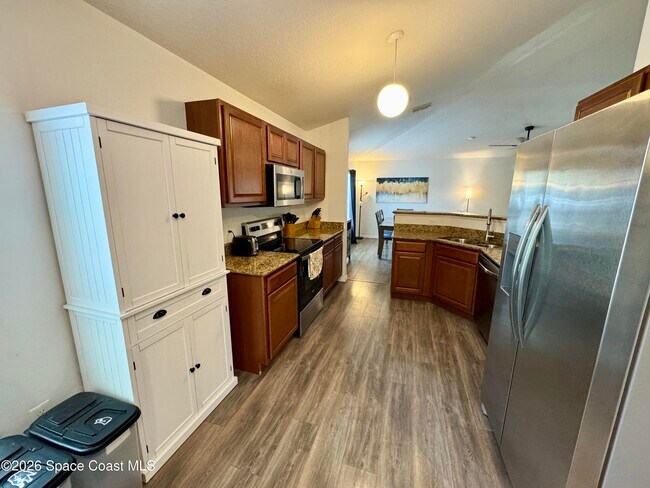 Building Photo - 3850 Aria Dr