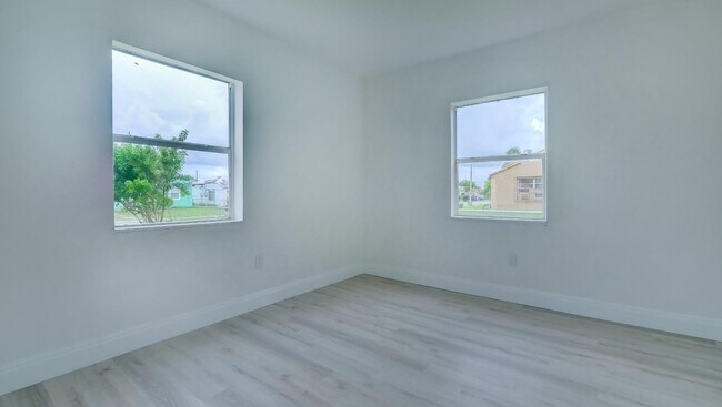 Building Photo - 790 NW 64th St