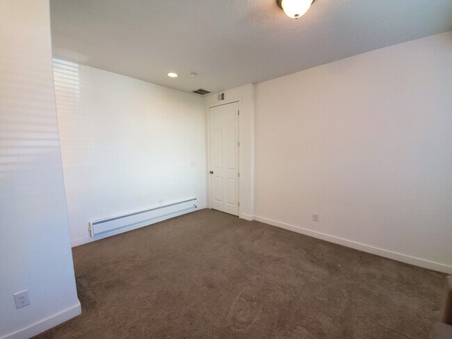 Building Photo - 836 Founder Point Ln
