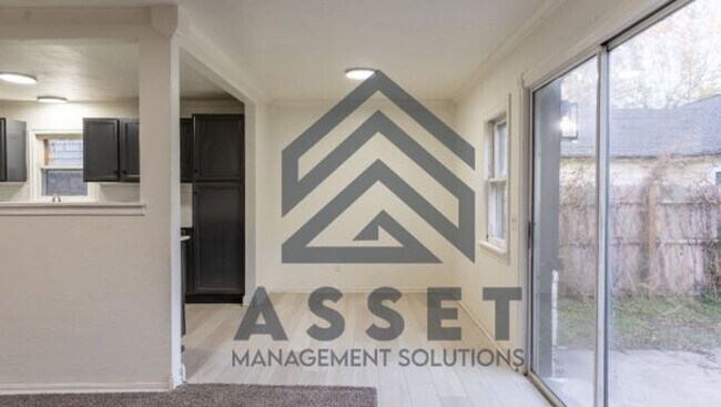 Building Photo - 4 Bedroom Rent to Own Home Available!