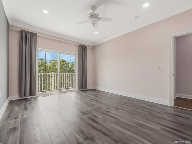 Building Photo - 1115 Balsam Dr