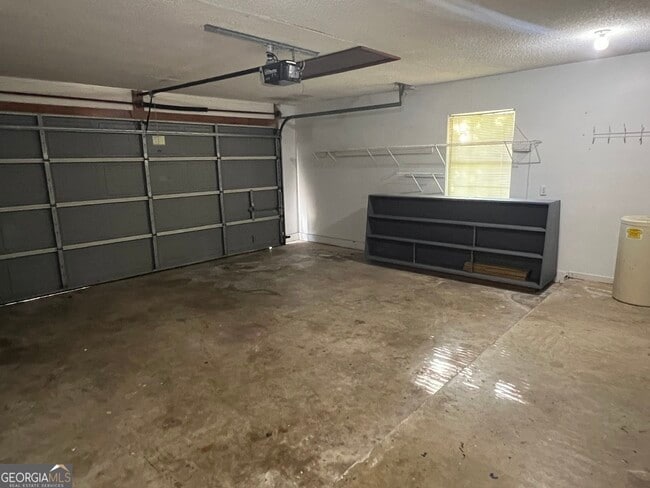 Building Photo - 105 Driftwood Ct