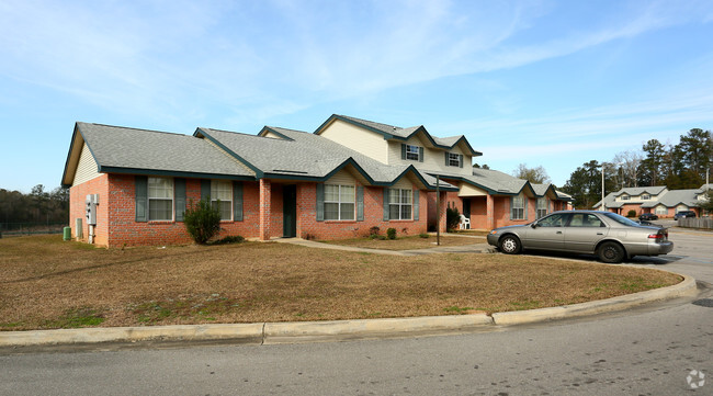 Building Photo - Omega Villas