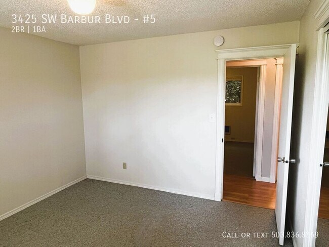 Building Photo - 3425 SW Barbur Blvd