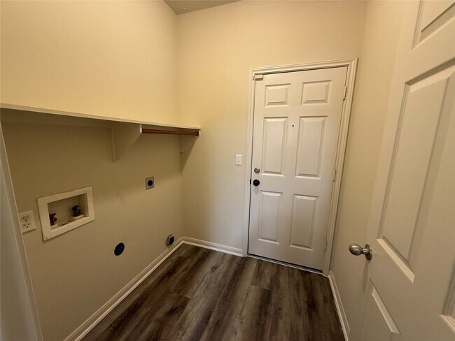 Building Photo - 4918 Comal River Loop
