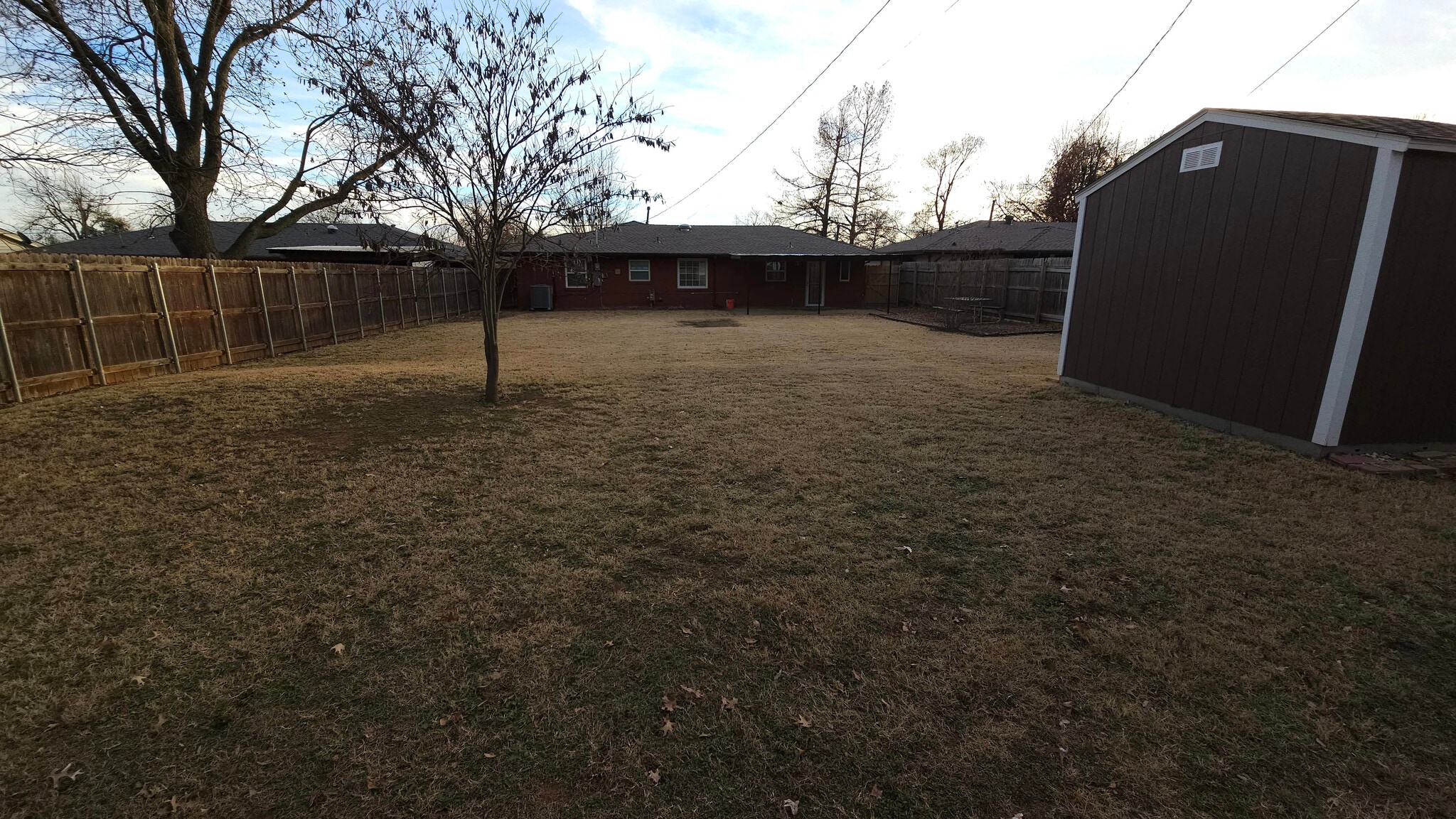 Building Photo - 2717 Clermont Pl