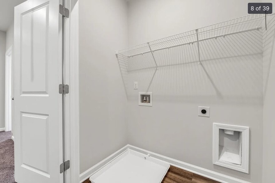 Washer/Dryer Hookup - 2703 Stream Valley Ln NW