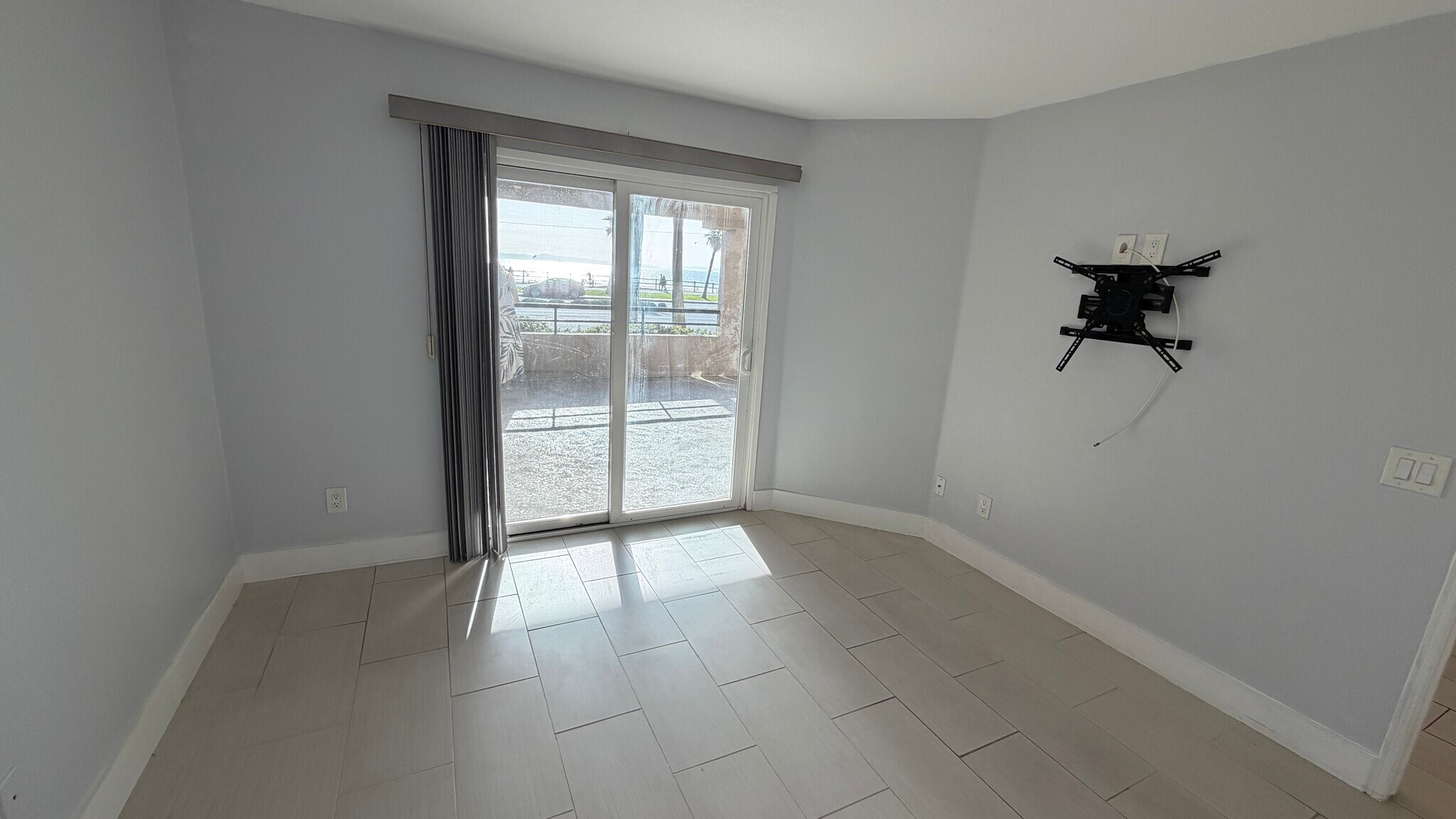 Building Photo - 1200 Pacific Coast Hwy