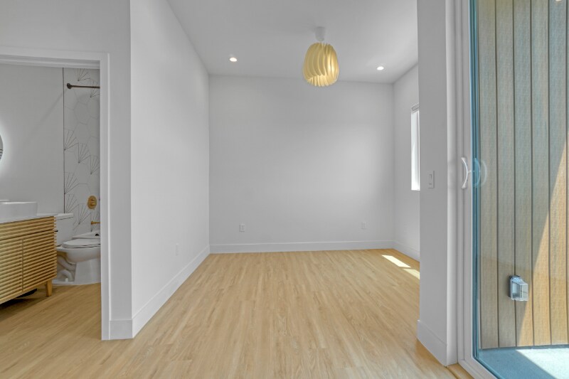 Building Photo - 4800-4802 S Slauson Ave