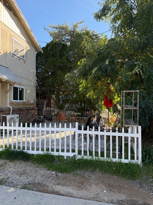 Building Photo - 10356 Oro Vista Ave