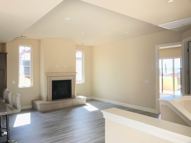 Building Photo - Spacious Home - Newer Build TOSCANO Neighb...