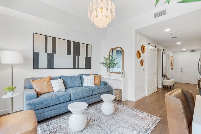 Building Photo - 1212 Demonbreun St