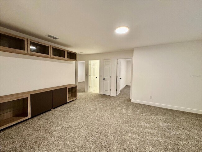 Building Photo - 7902 Syracuse Dr